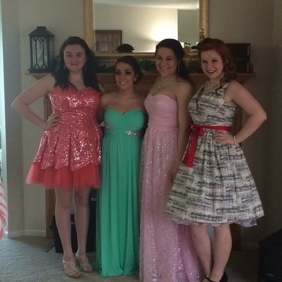 Prom Dress - Picture 2 of 6